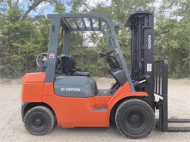 2011 2.5T Toyota Forklift - Image 3