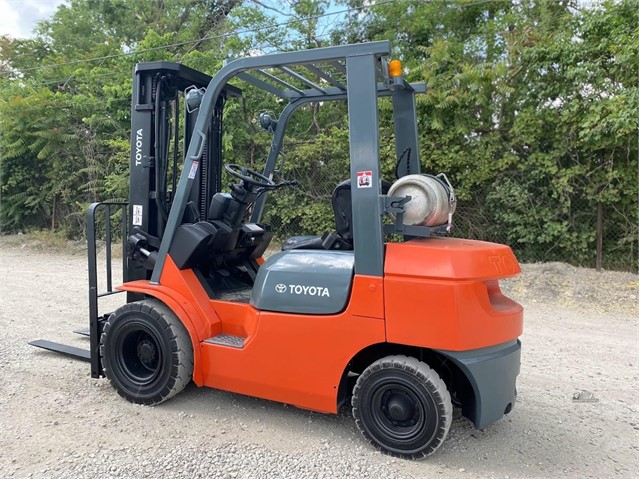 2011 2.5T Toyota Forklift - Image 8