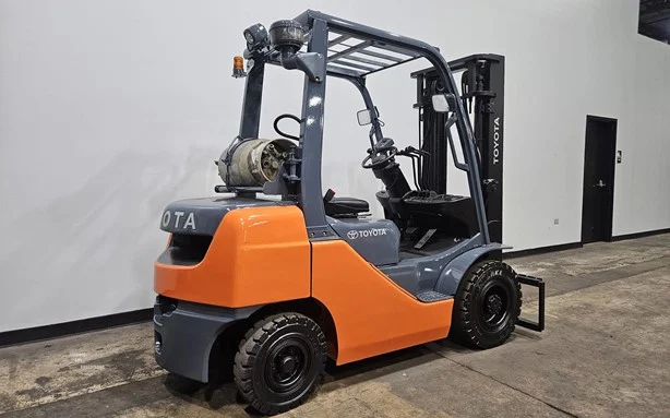 2019 TOYOTA 8FGU25 - Image 2